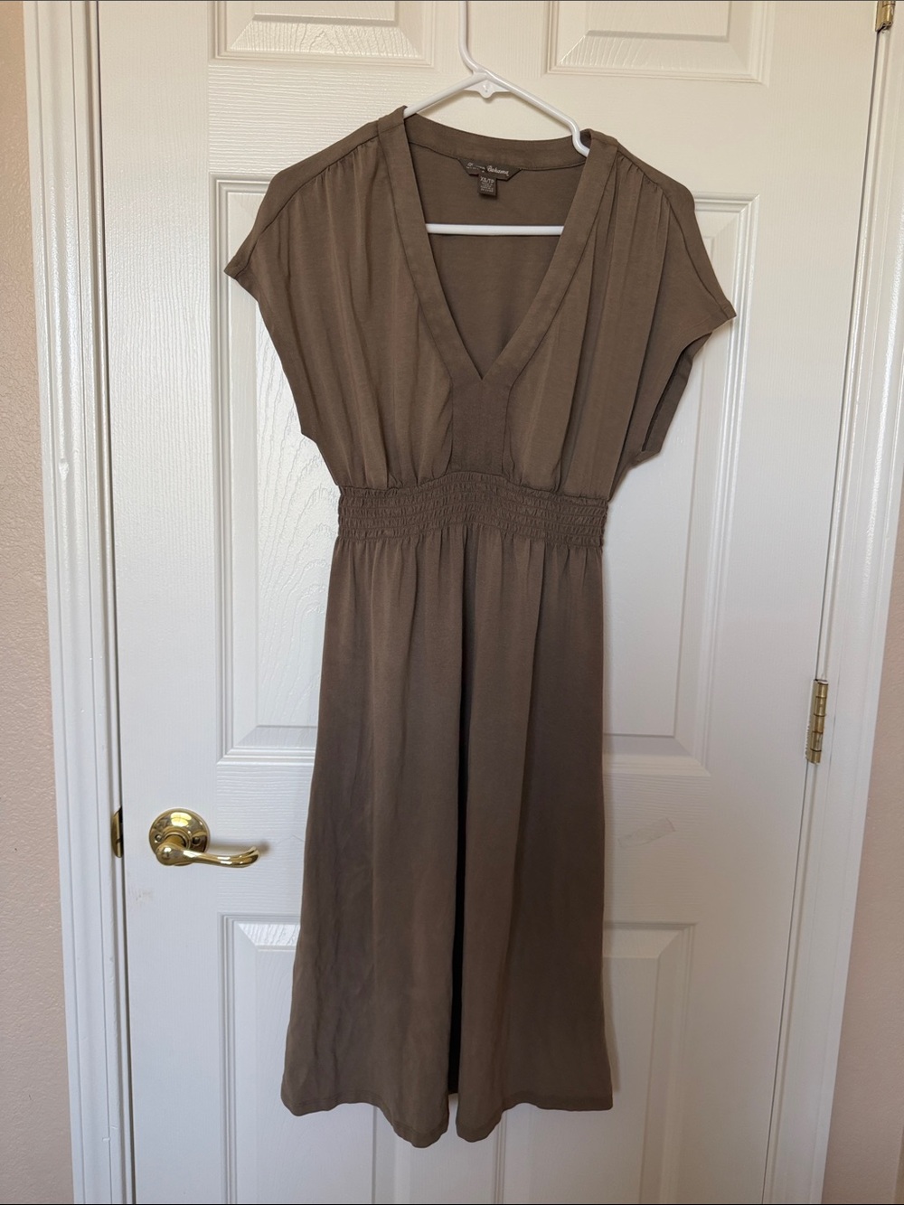 Tommy Bahama Brown V-Neck Maxi Dress with Smocked Waist